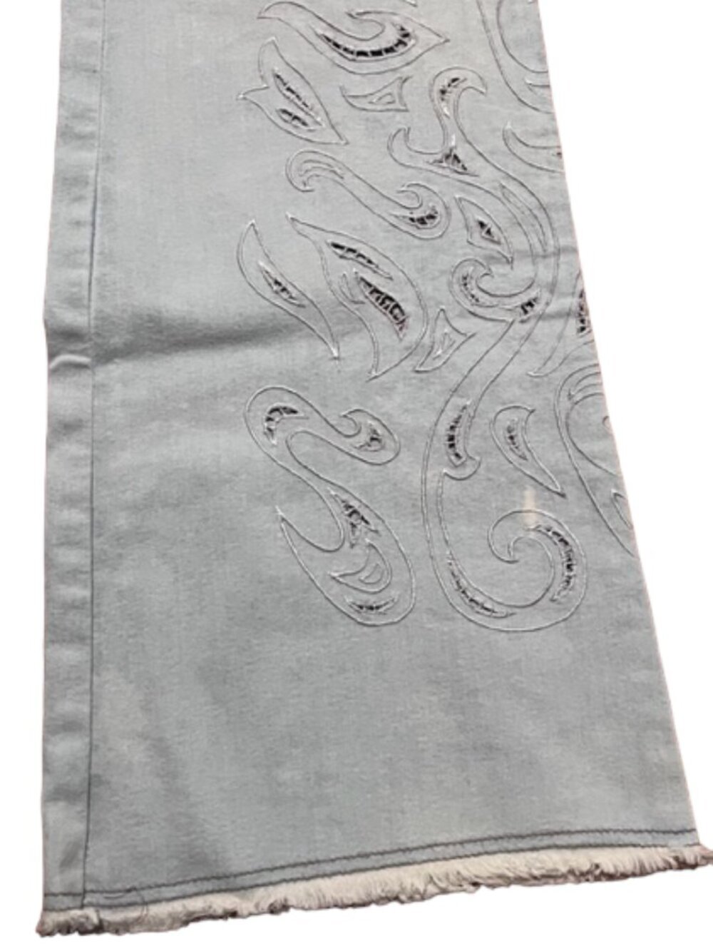 Duchesse Light Wash Distressed Bootcut Flare Stretch Jeans Floral Eyelet Size 11 - Picture 5 of 9